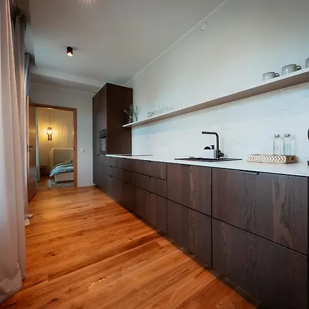 Freinholdi Maja Kuelaliskorter 2 - Balcony And Sauna מלון דירות