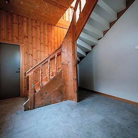 Freinholdi Maja Kuelaliskorter 2 - Balcony And Sauna 4* Võru