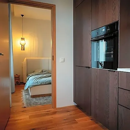 Freinholdi Maja Kuelaliskorter 2 - Balcony And Sauna מלון דירות 4*